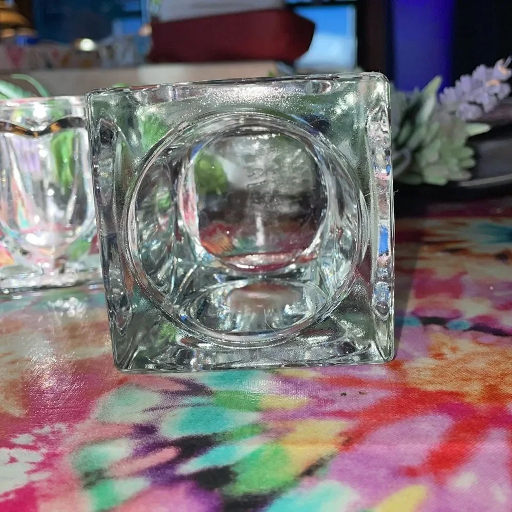 N/A light glass